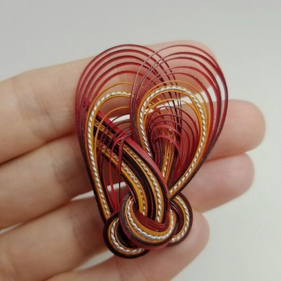 Vintage Vibrant Red Woven Brooch, Knot Design, Made in Taiwan, Estate - Picture 1 of 6